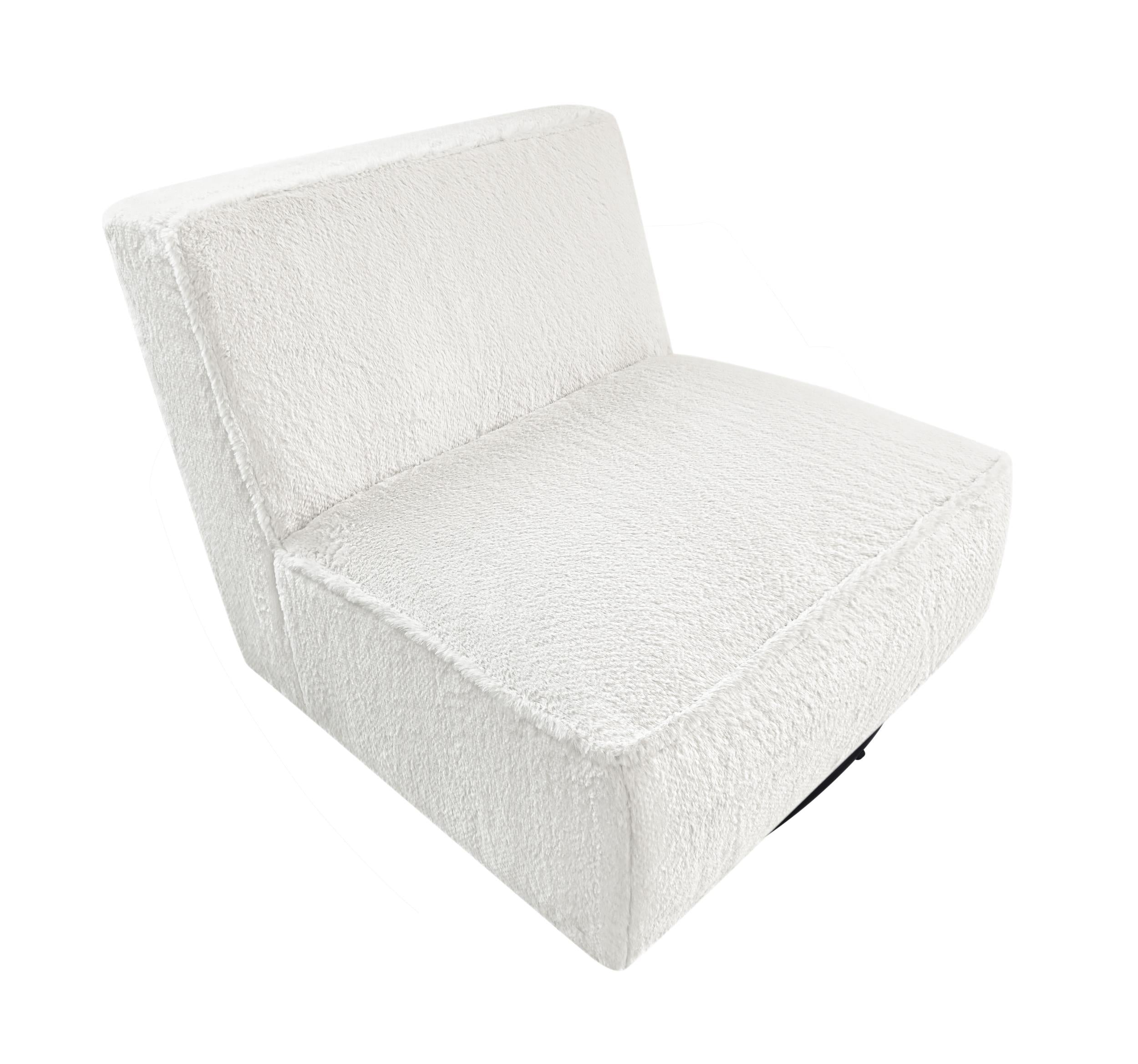 HP0426 Accent Swivel Chair Ecru
