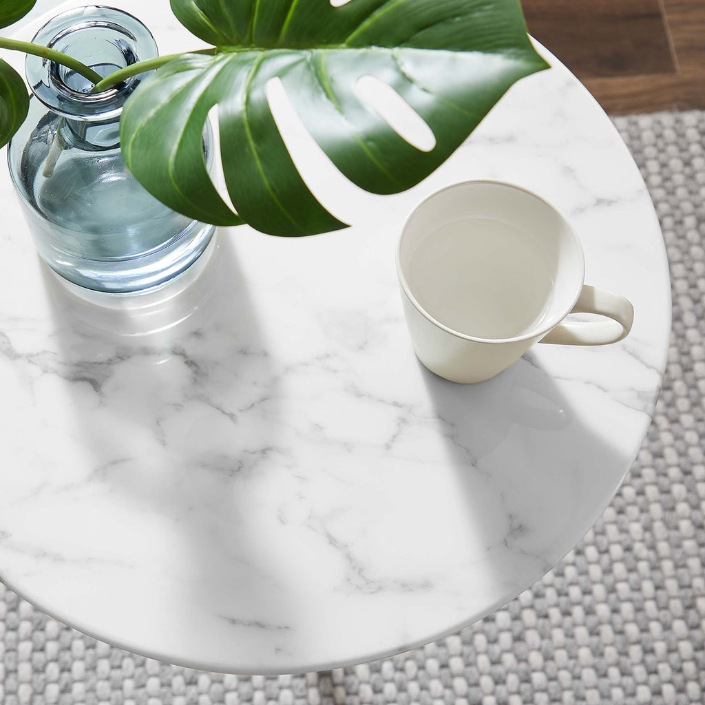 Lippa 20" Round Faux Marble Side Table - Gold White