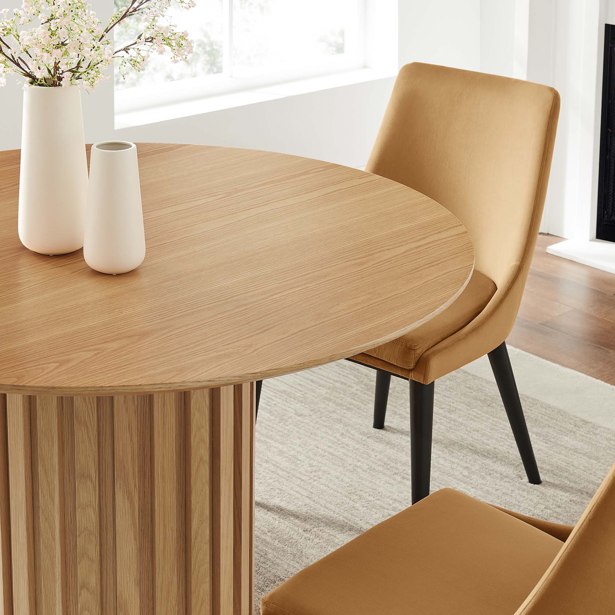Senja 47" Round Dining Table - Oak