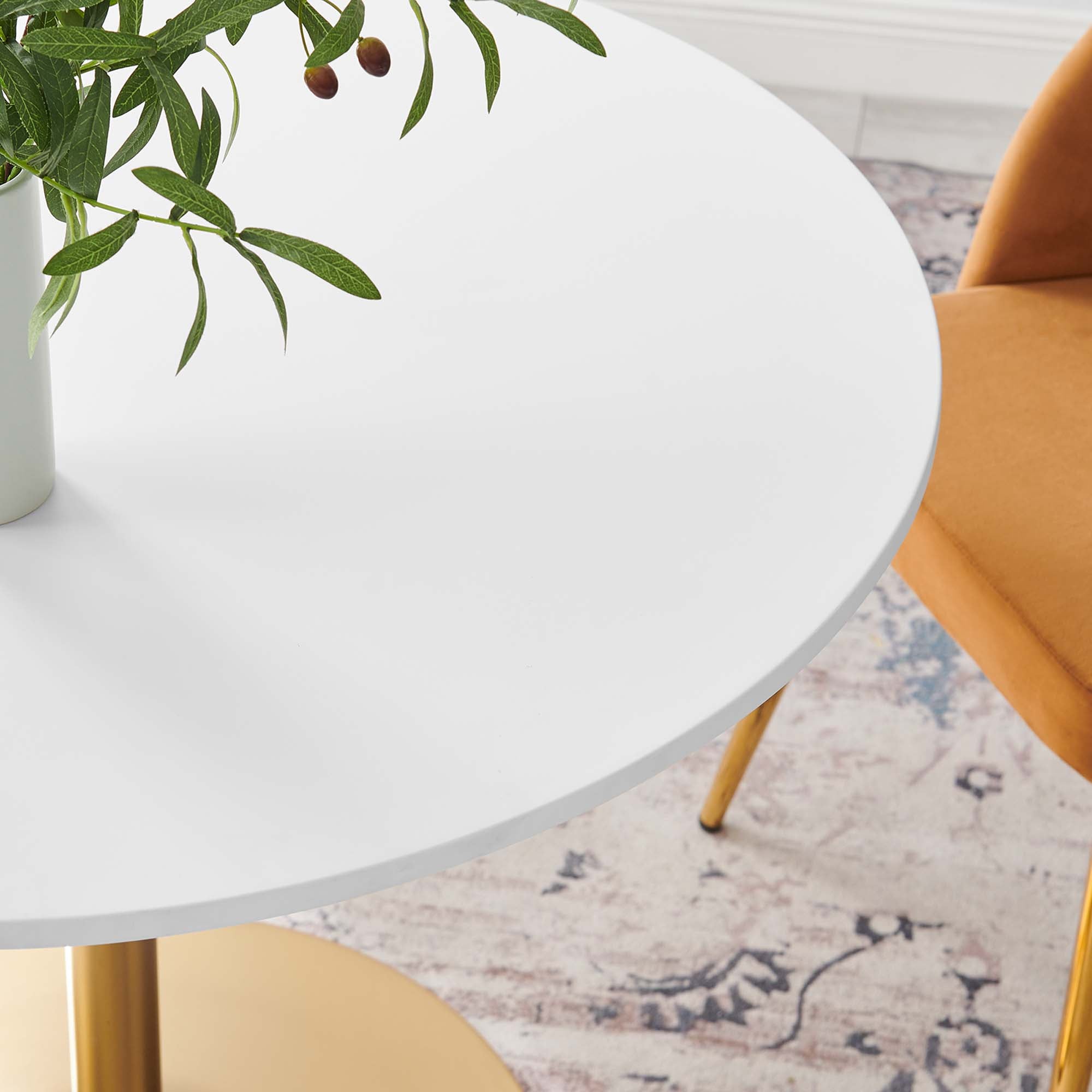 Pursuit 40" Dining Table - White Gold