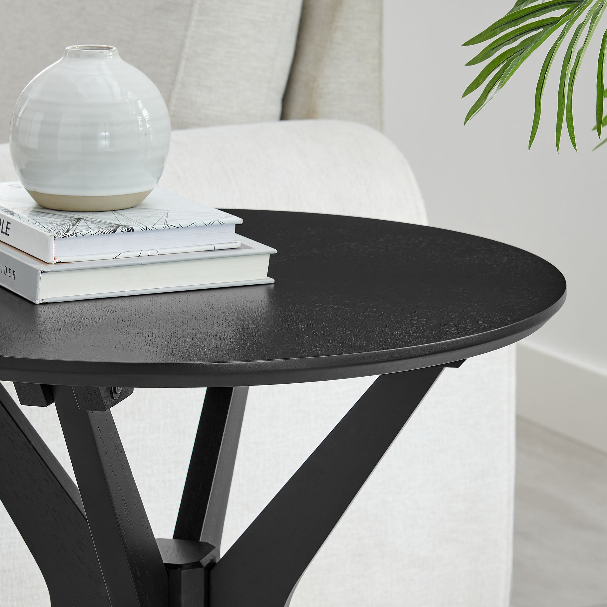 Crossroads 24" Round Wood Side Table - Black