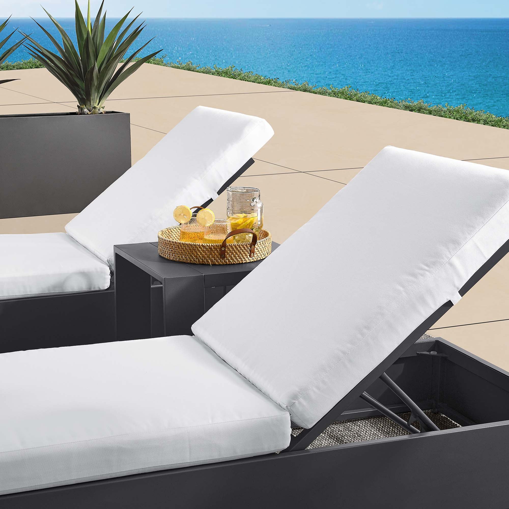 Tahoe 3-Piece Outdoor Patio Powder-Coated Aluminum Chaise Lounge Set - Gray White