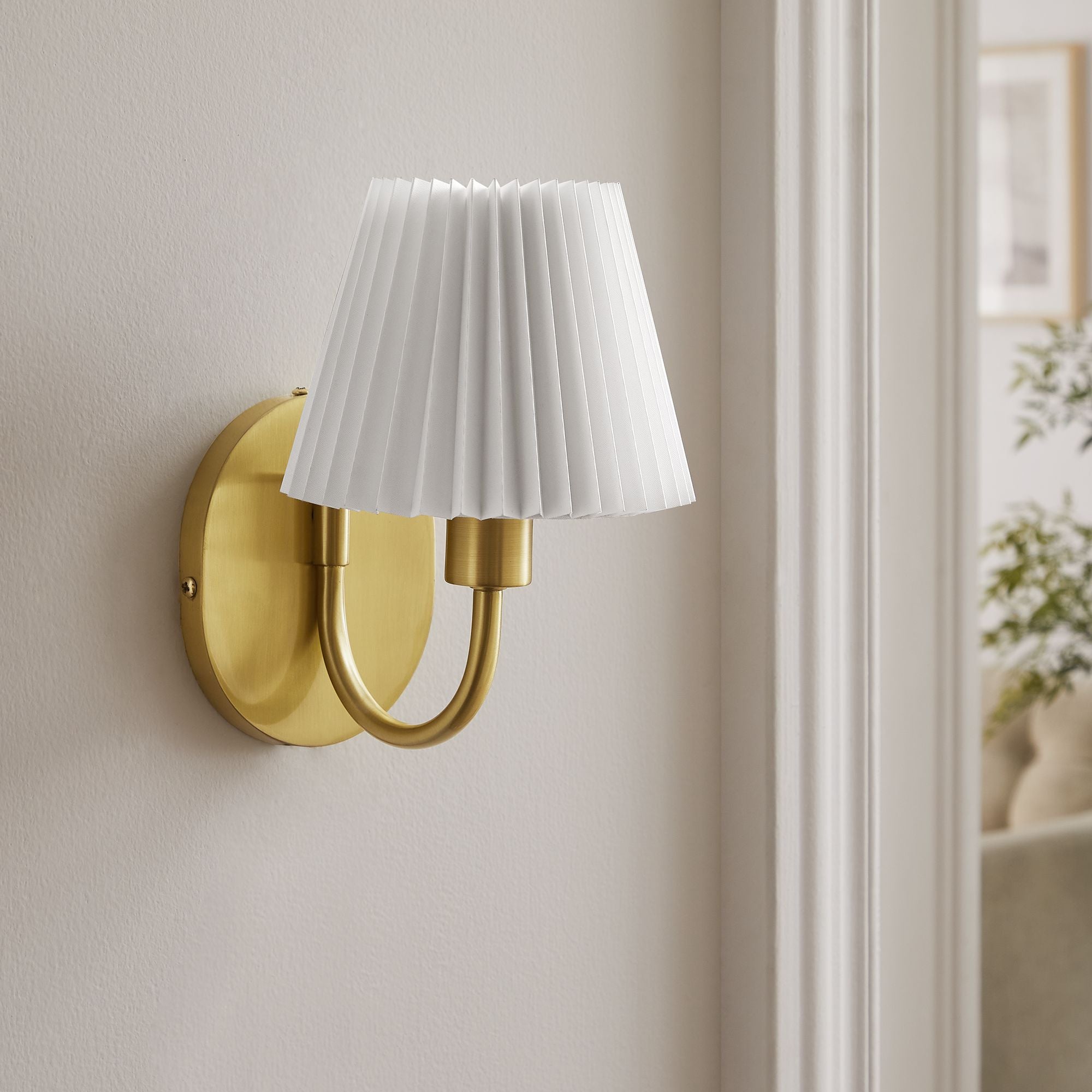 Wave Wall Sconce - Brass