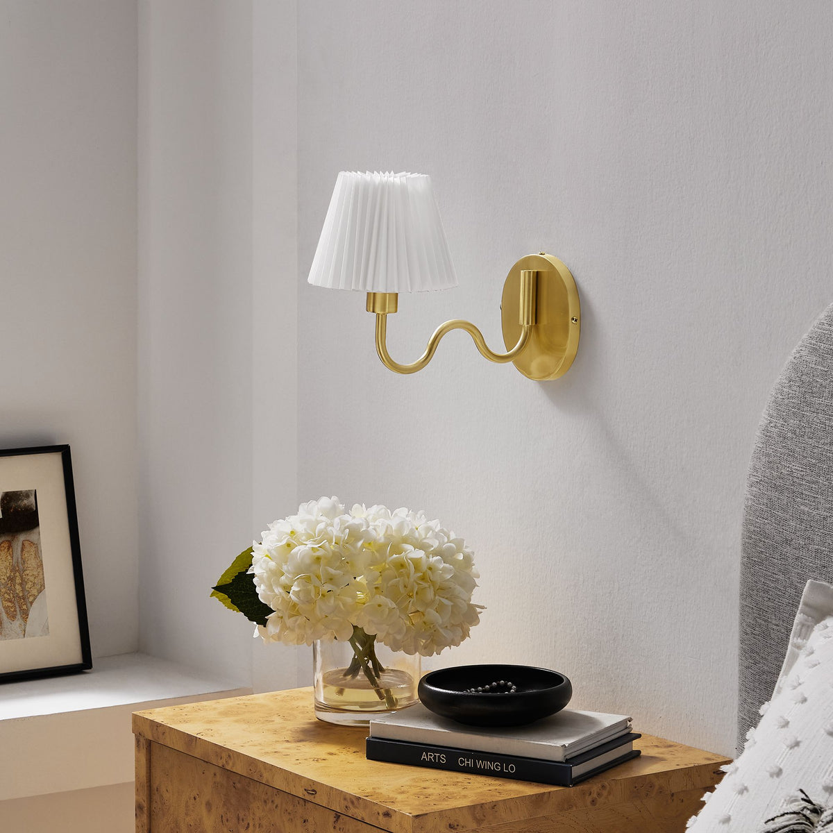 Wave Squiggle Arm Wall Sconce - Brass