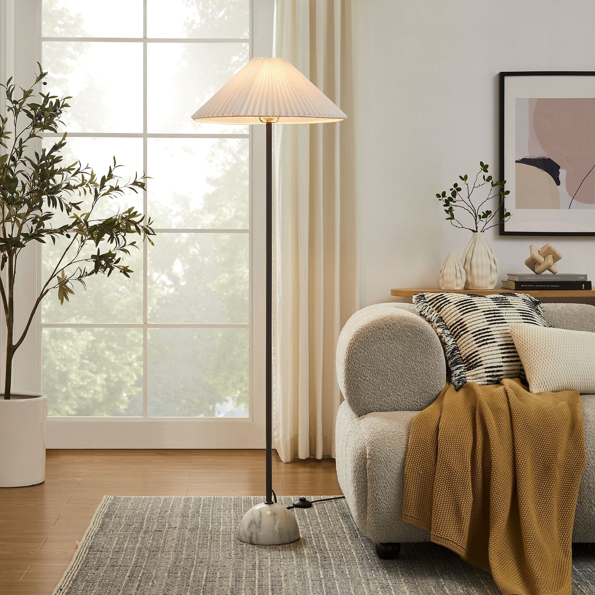 Illusion Marble Dome Floor Lamp - Black