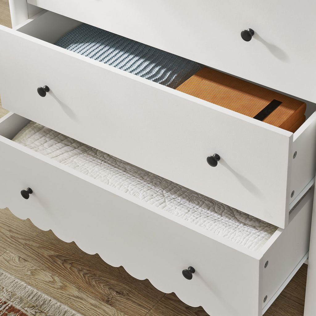 Emmeline Scalloped 5-Drawer Chest - White