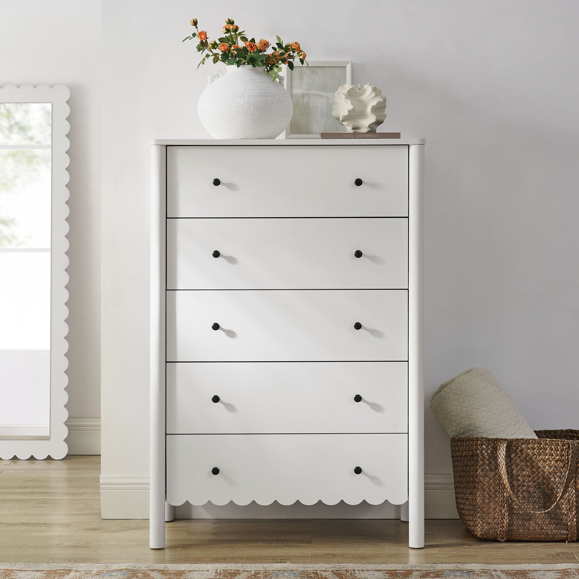 Emmeline Scalloped 5-Drawer Chest - White