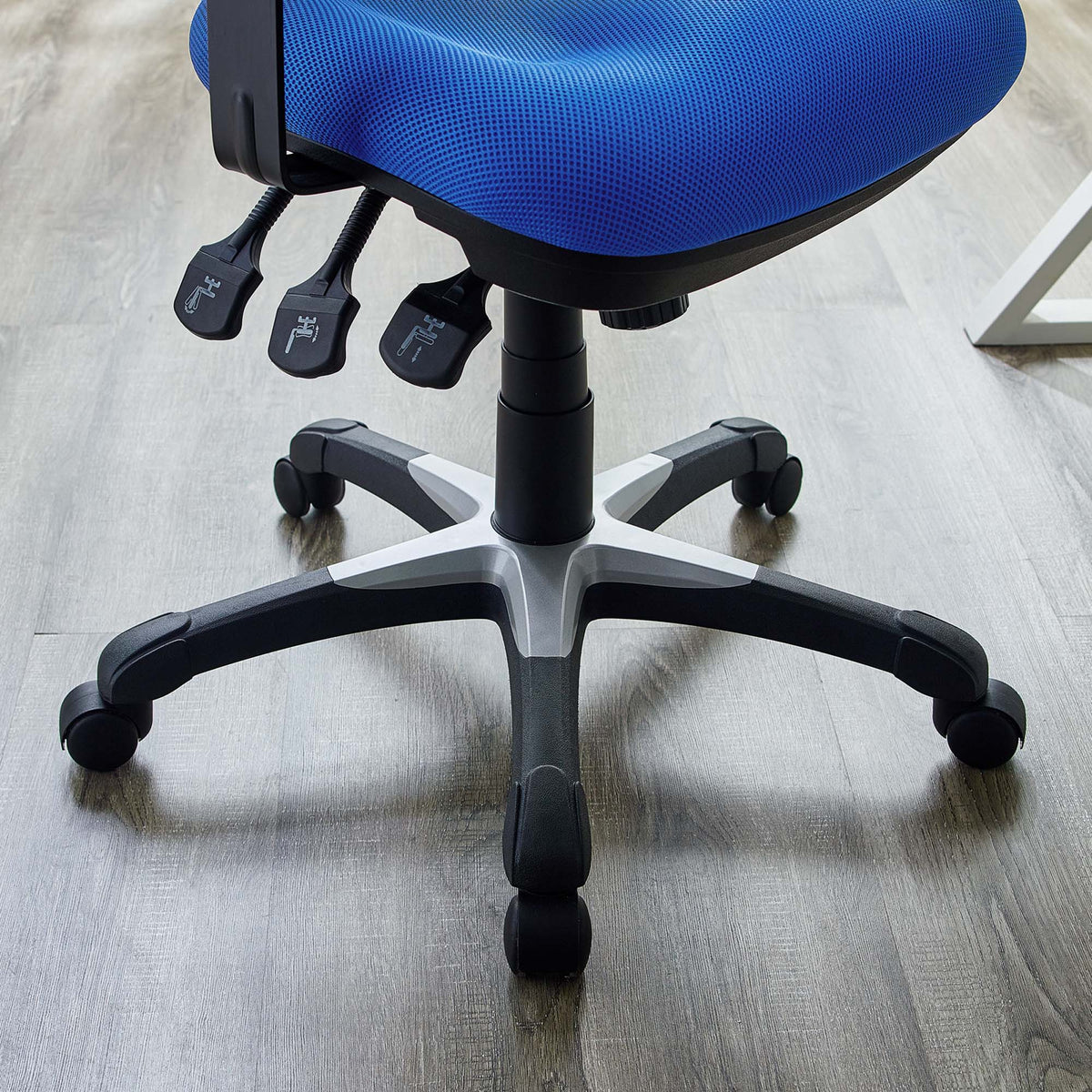 Articulate Mesh Office Chair - Blue