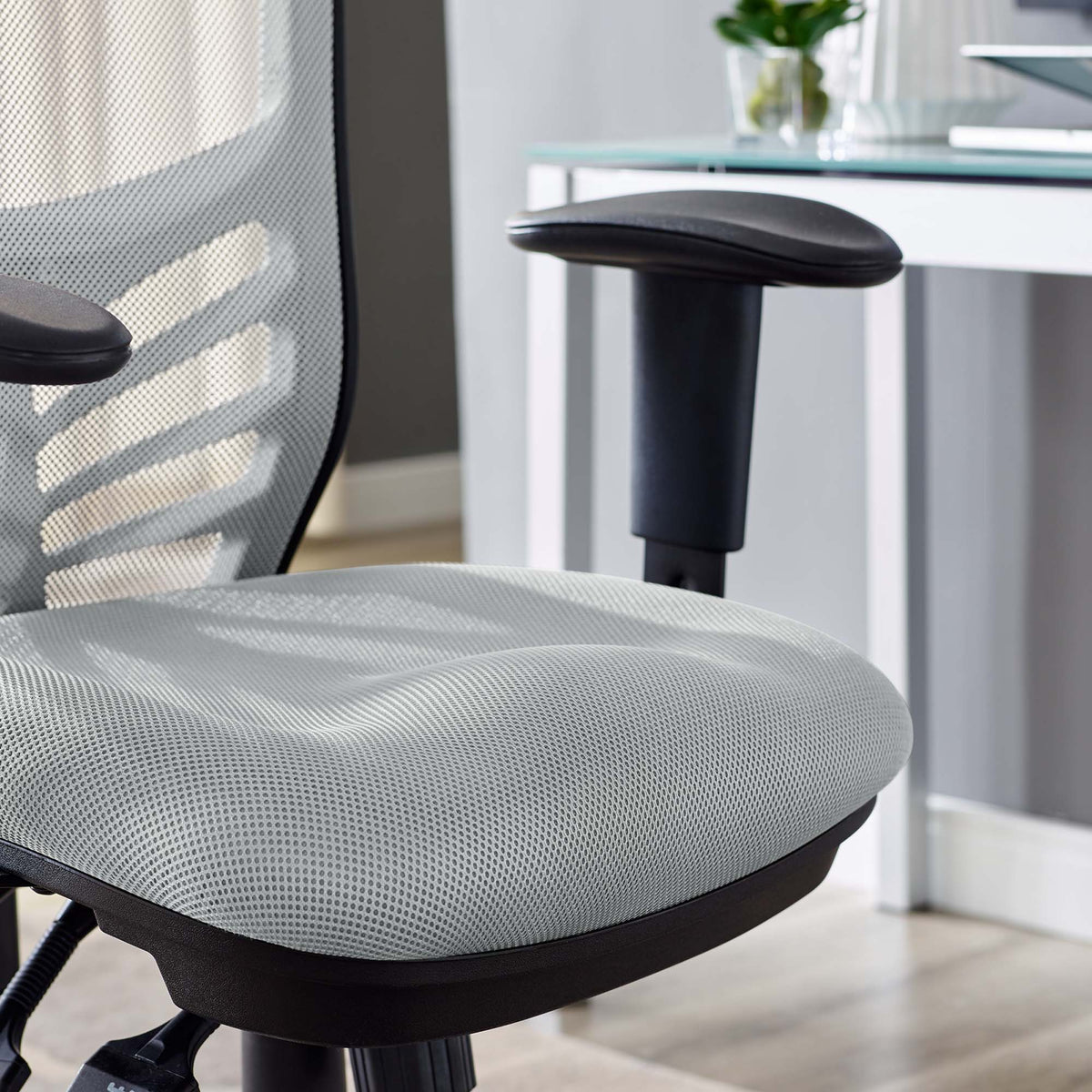 Articulate Mesh Office Chair - Gray