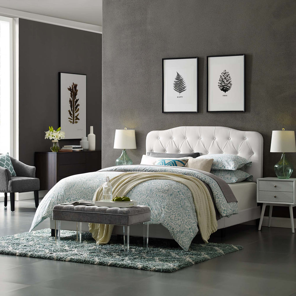 Amelia Faux Leather Full Bed - White