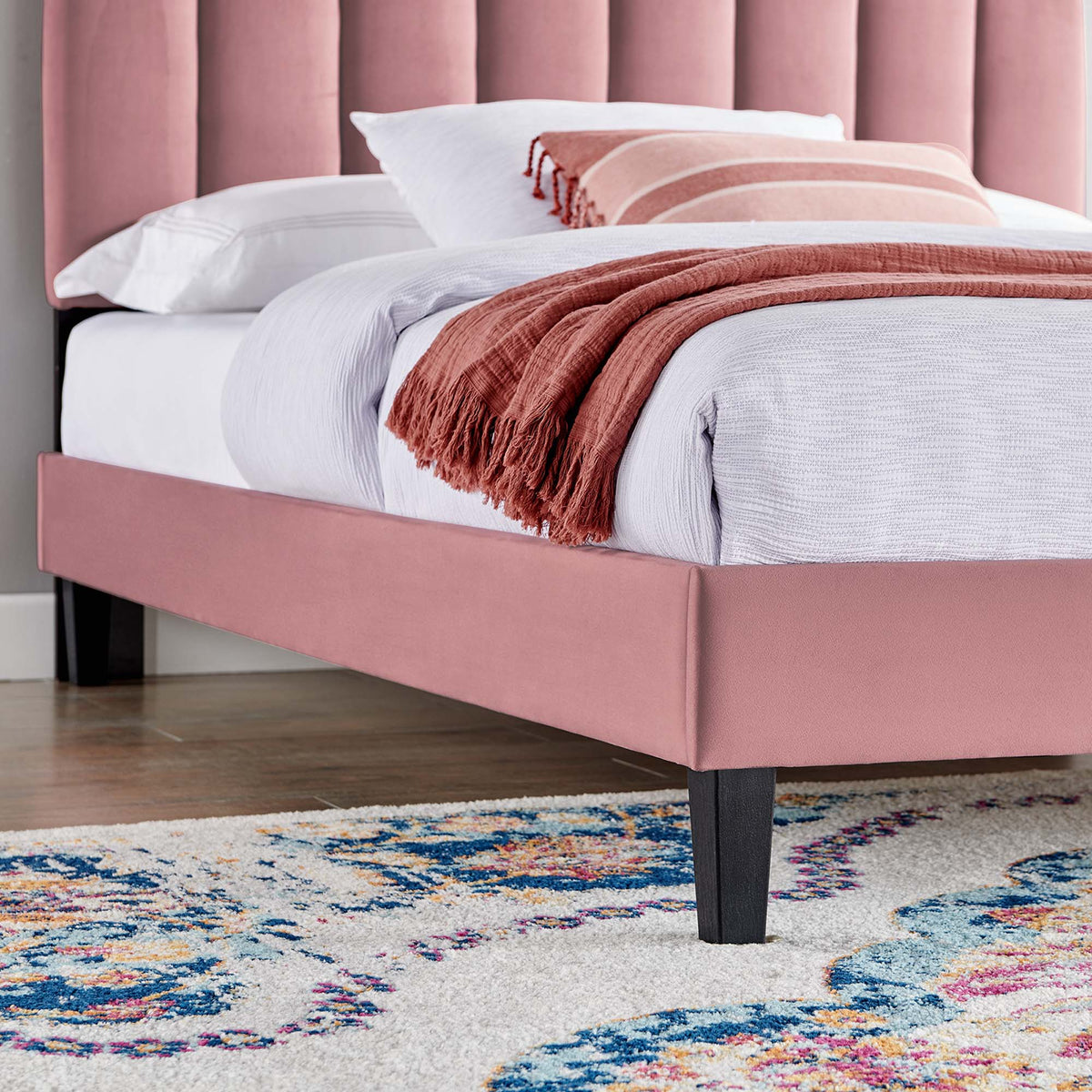 Daisy Tapered Wood Leg Performance Velvet Queen Platform Bed - Dusty Rose