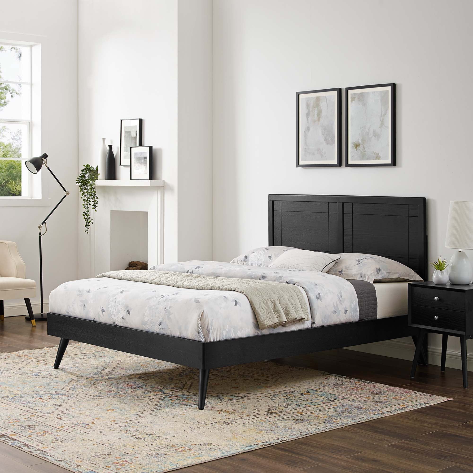 Marlee Wood Queen Platform Bed With Splayed Legs - Black