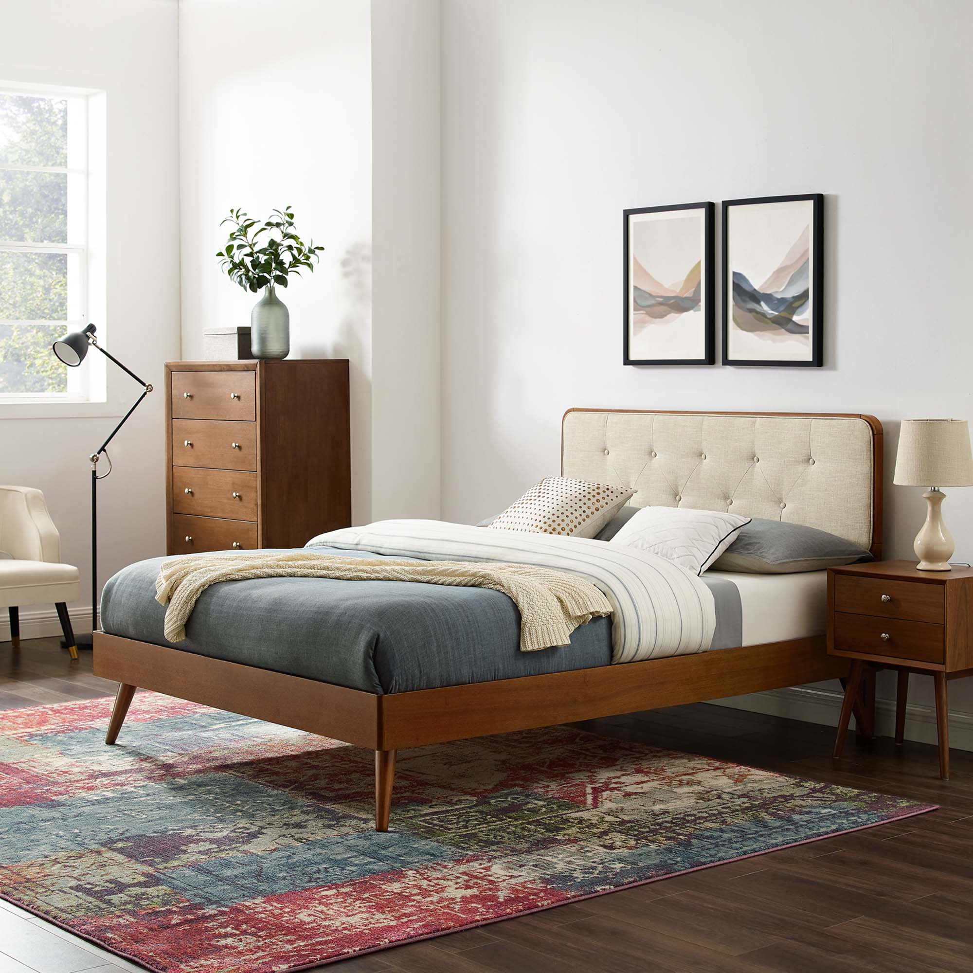 Bridgette Wood Queen Platform Bed With Splayed Legs - Walnut Beige