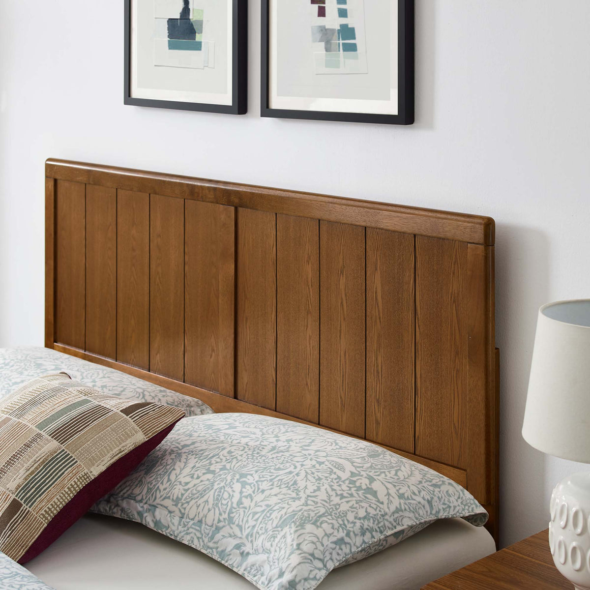 Alana Wood Full Platform Bed With Splayed Legs - Walnut