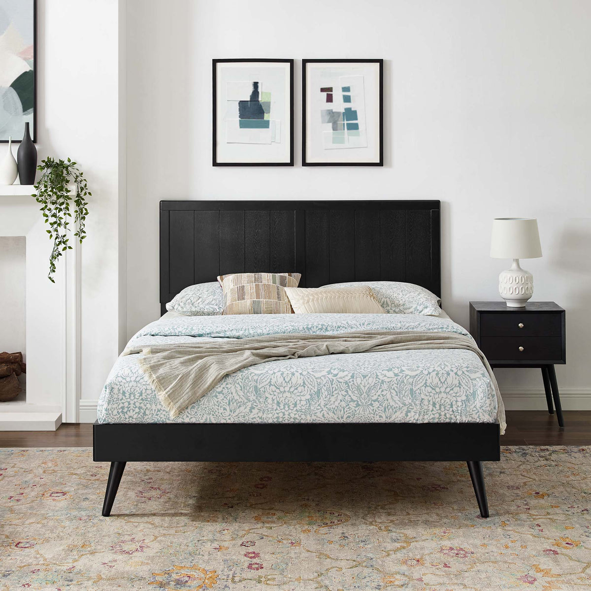 Alana Wood King Platform Bed With Splayed Legs - Black