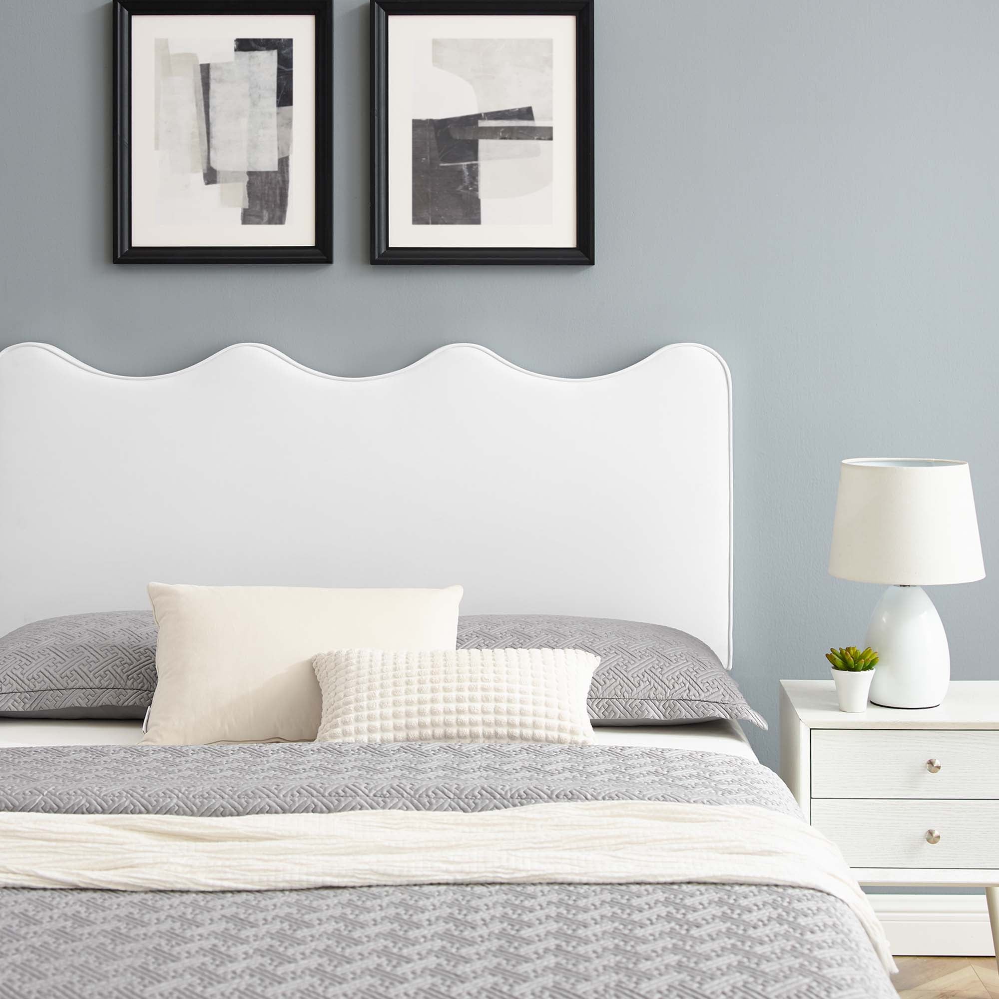 Current Performance Velvet Queen Platform Bed - White (MOD-6735-WHI)