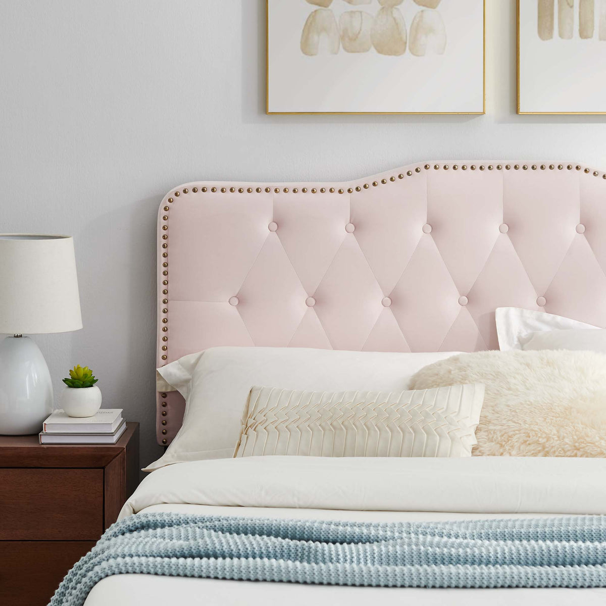 Amber Tufted Performance Velvet Twin Platform Bed - Pink