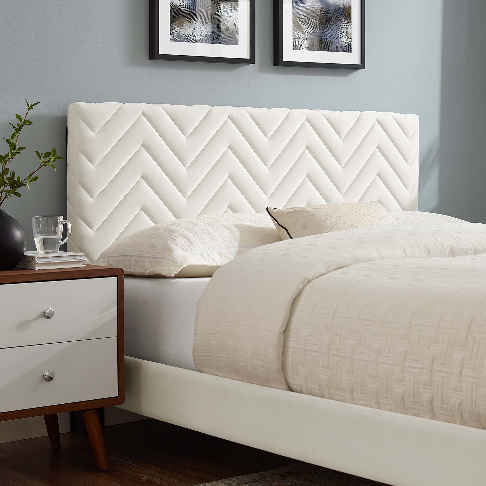 Leah Tapered Wood Leg Chevron Tufted Performance Velvet Full Platform Bed - White