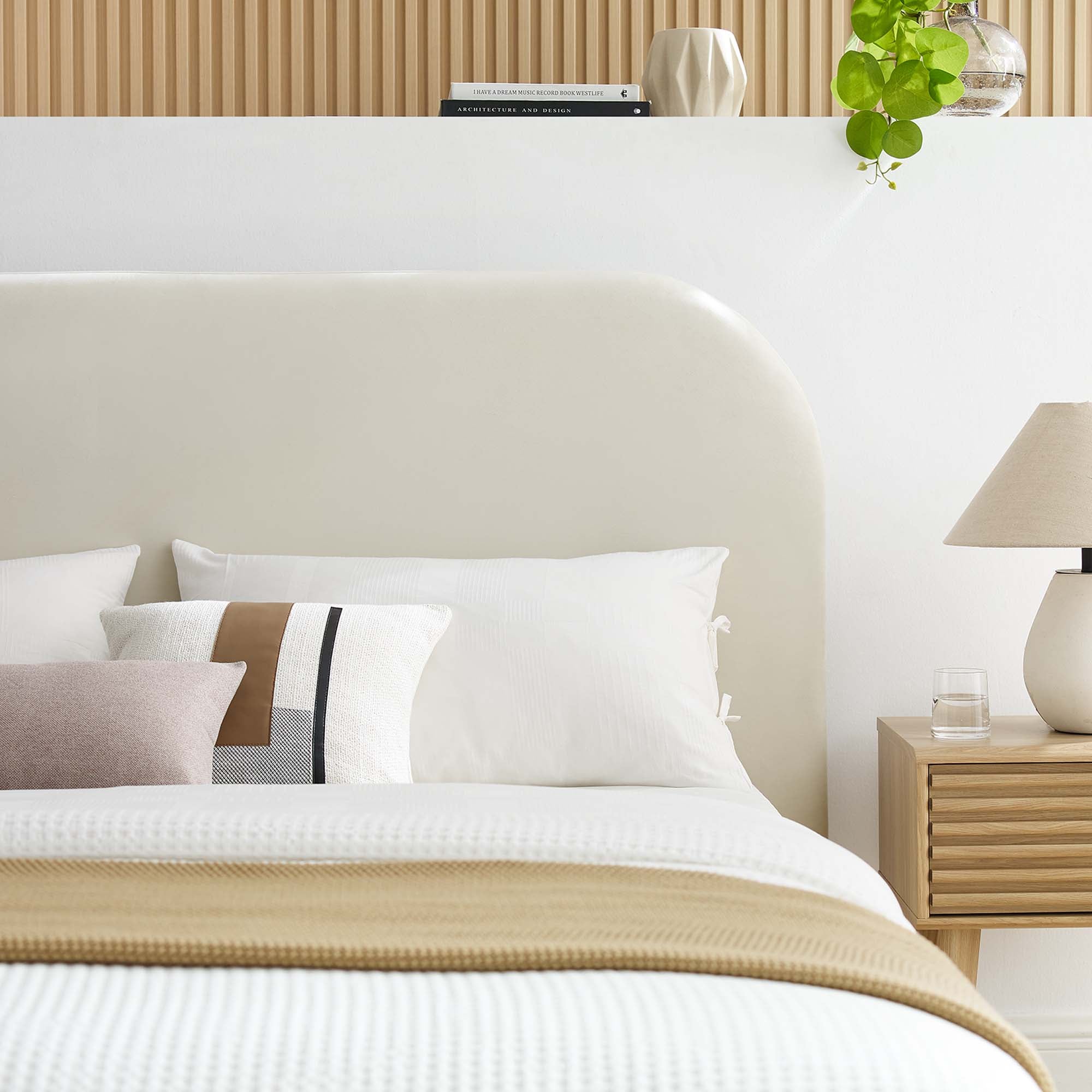 Keynote Performance Velvet Curved Queen Platform Bed - Alabaster