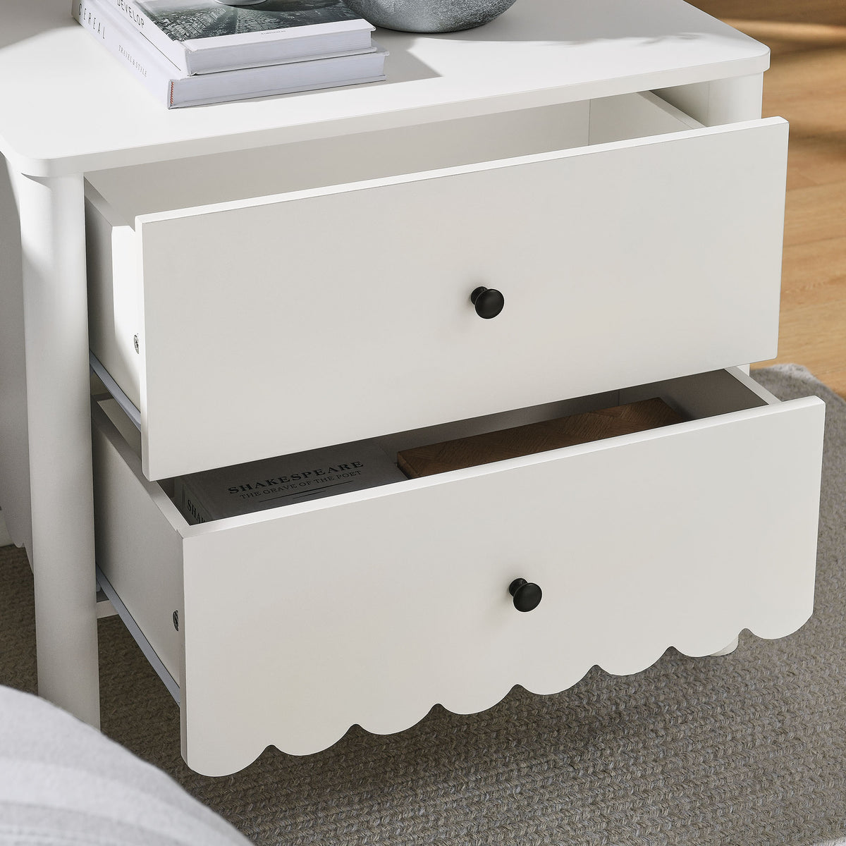 Emmeline Scalloped 2-Drawer Nightstand - White