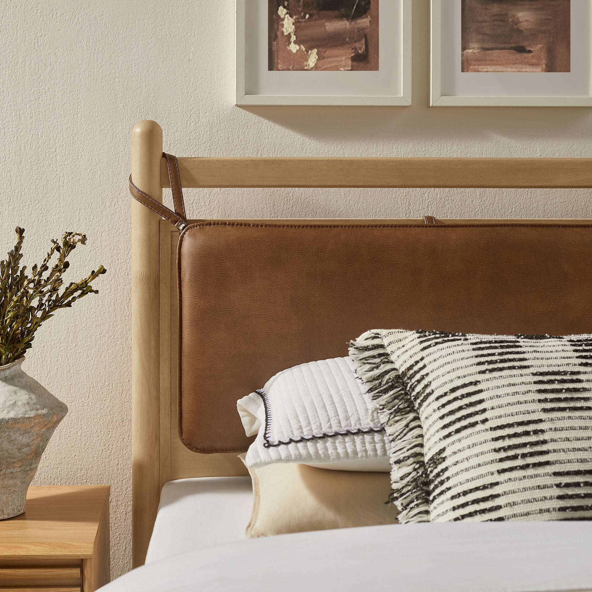 Leni Twin Size Vegan Leather and Wood Platform Bed Frame - Light Oak Canyon