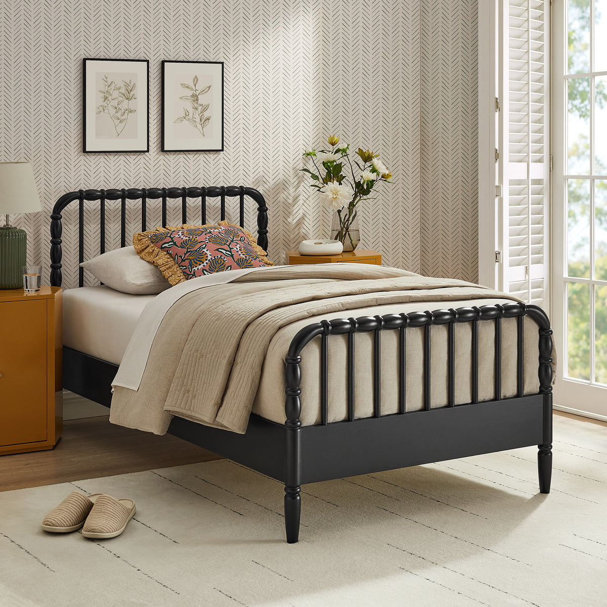 Arlette Twin Size Wood Spindle Bed Frame - Black