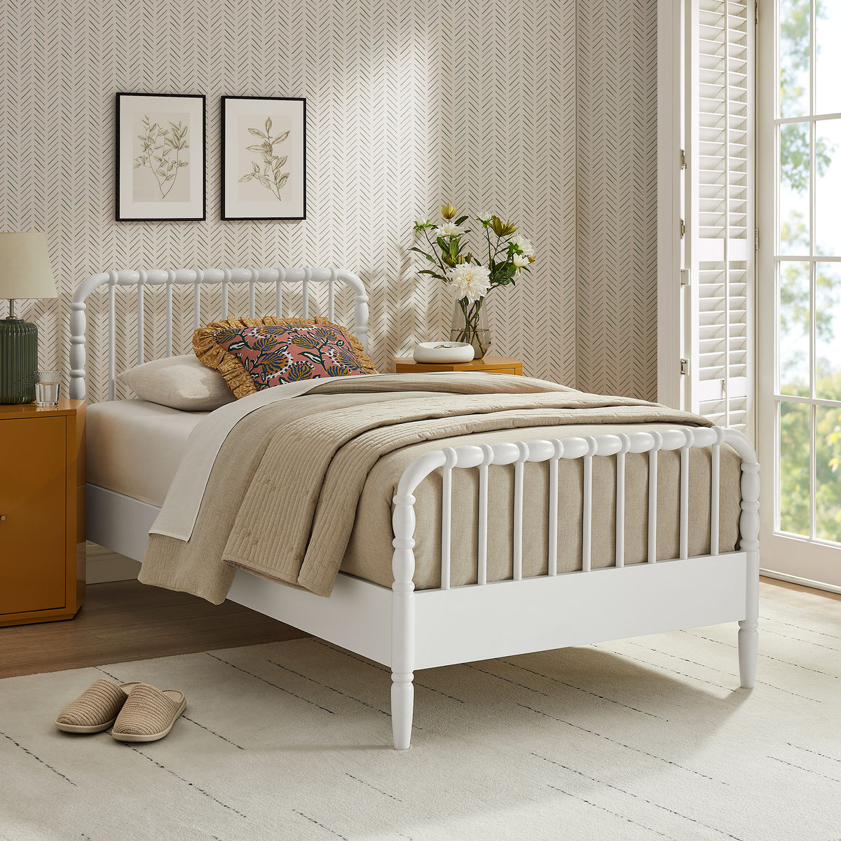 Arlette Twin Size Wood Spindle Bed Frame - White