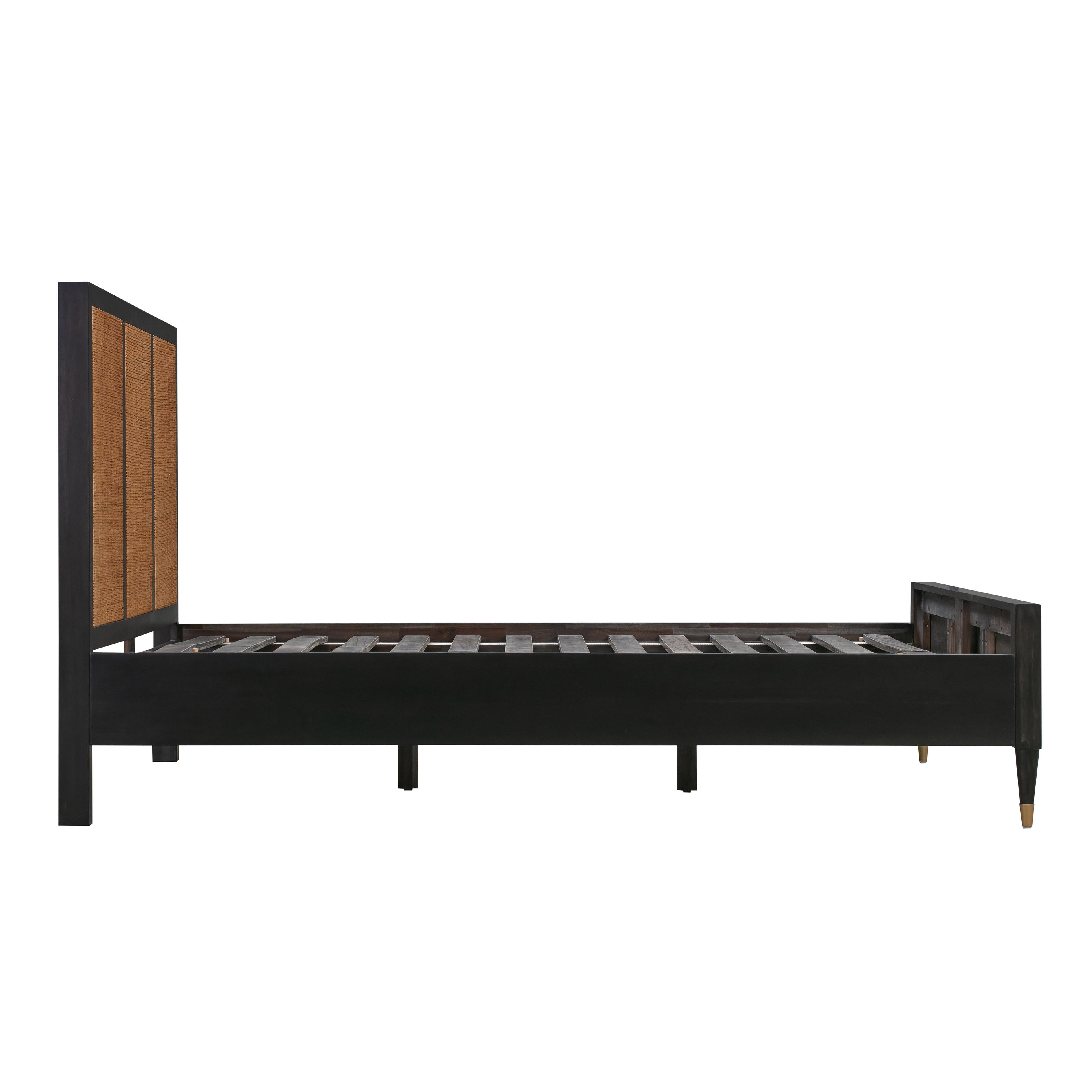 Sierra Wood &amp; Rattan Bed