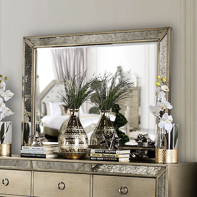 Loraine Mirror
