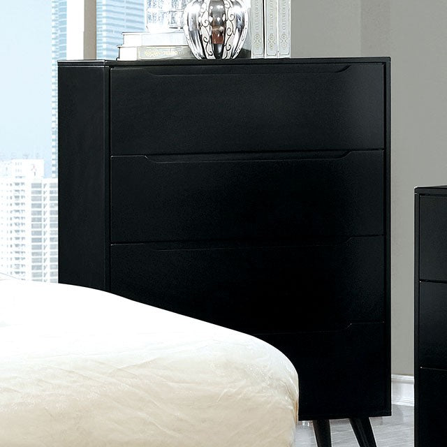 Lennart Chest