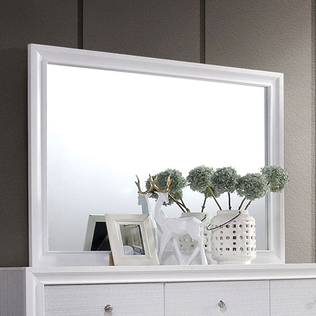 Chrissy Mirror