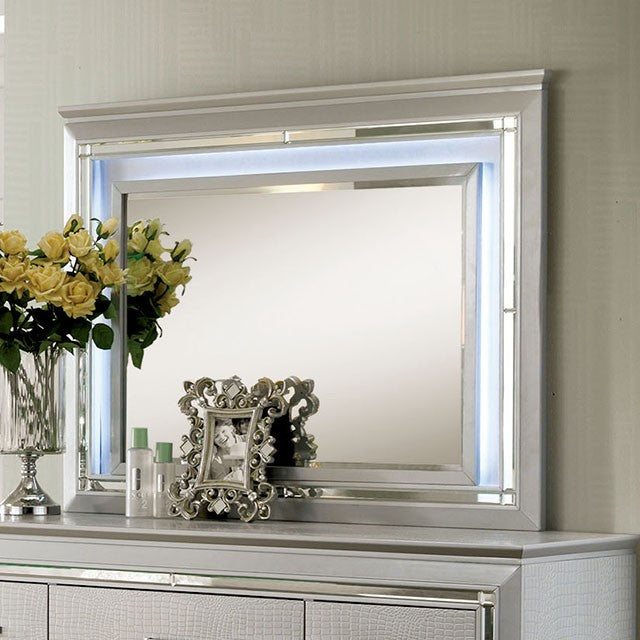 Bellanova Mirror