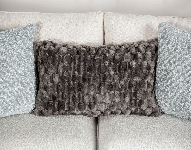 Queensbury Loveseat