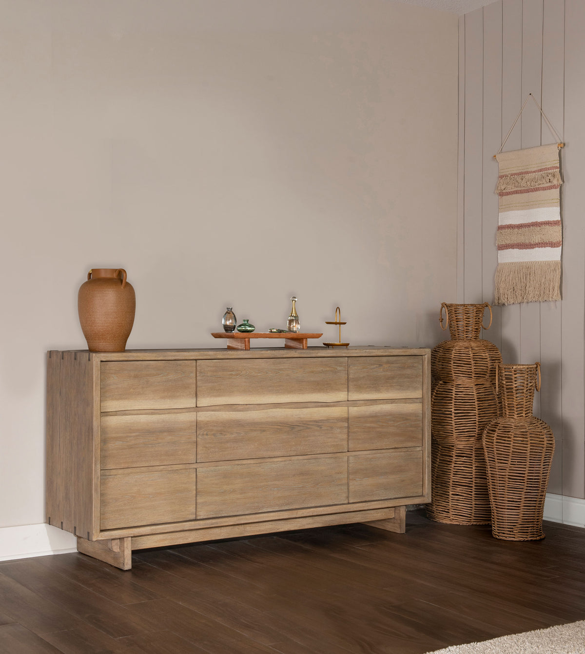 Stillwater 9-drawer Dresser