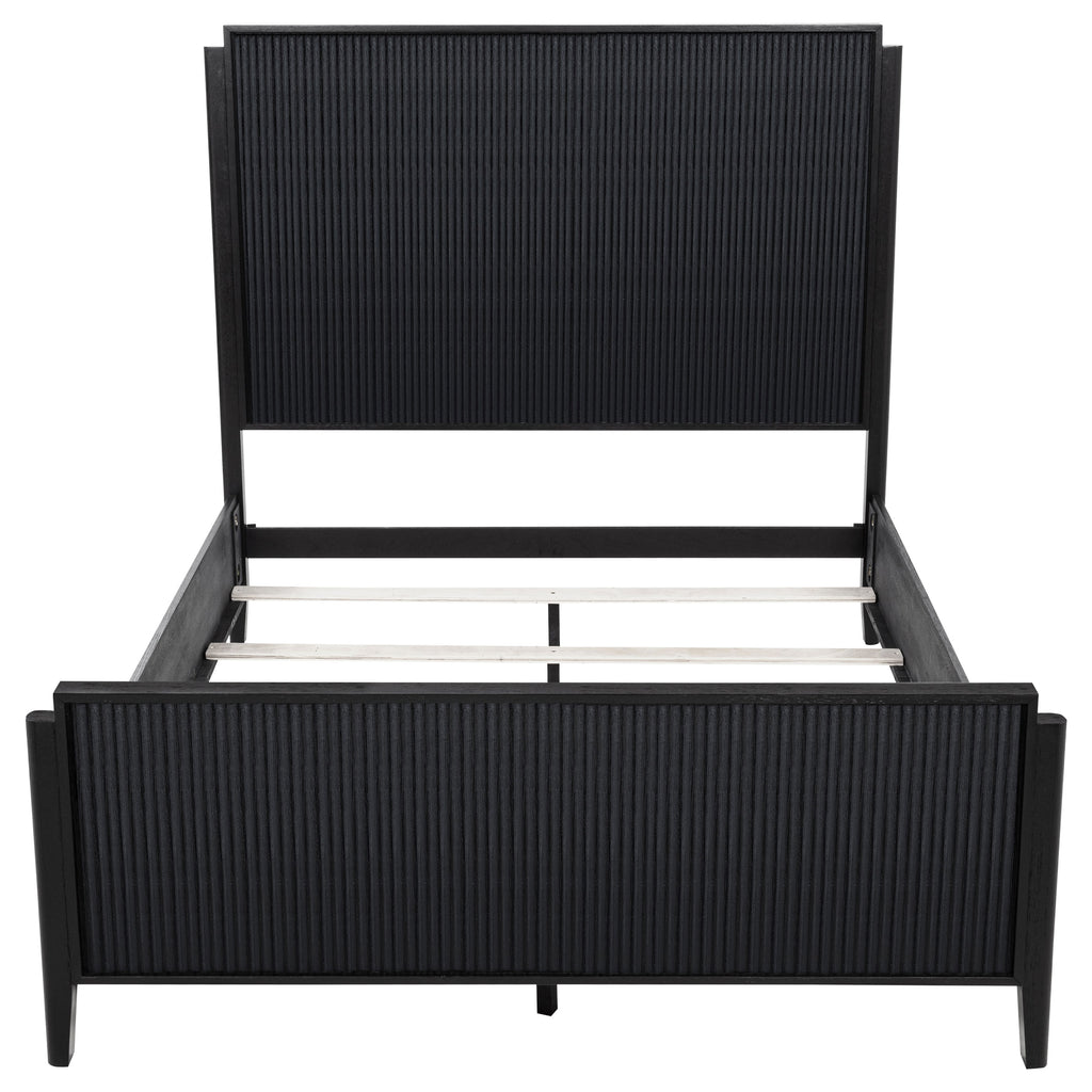 Brookmead Wood Queen Panel Bed Black