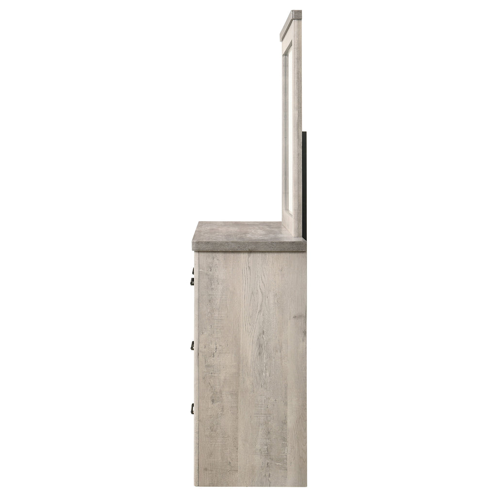 Dresser With Mirror