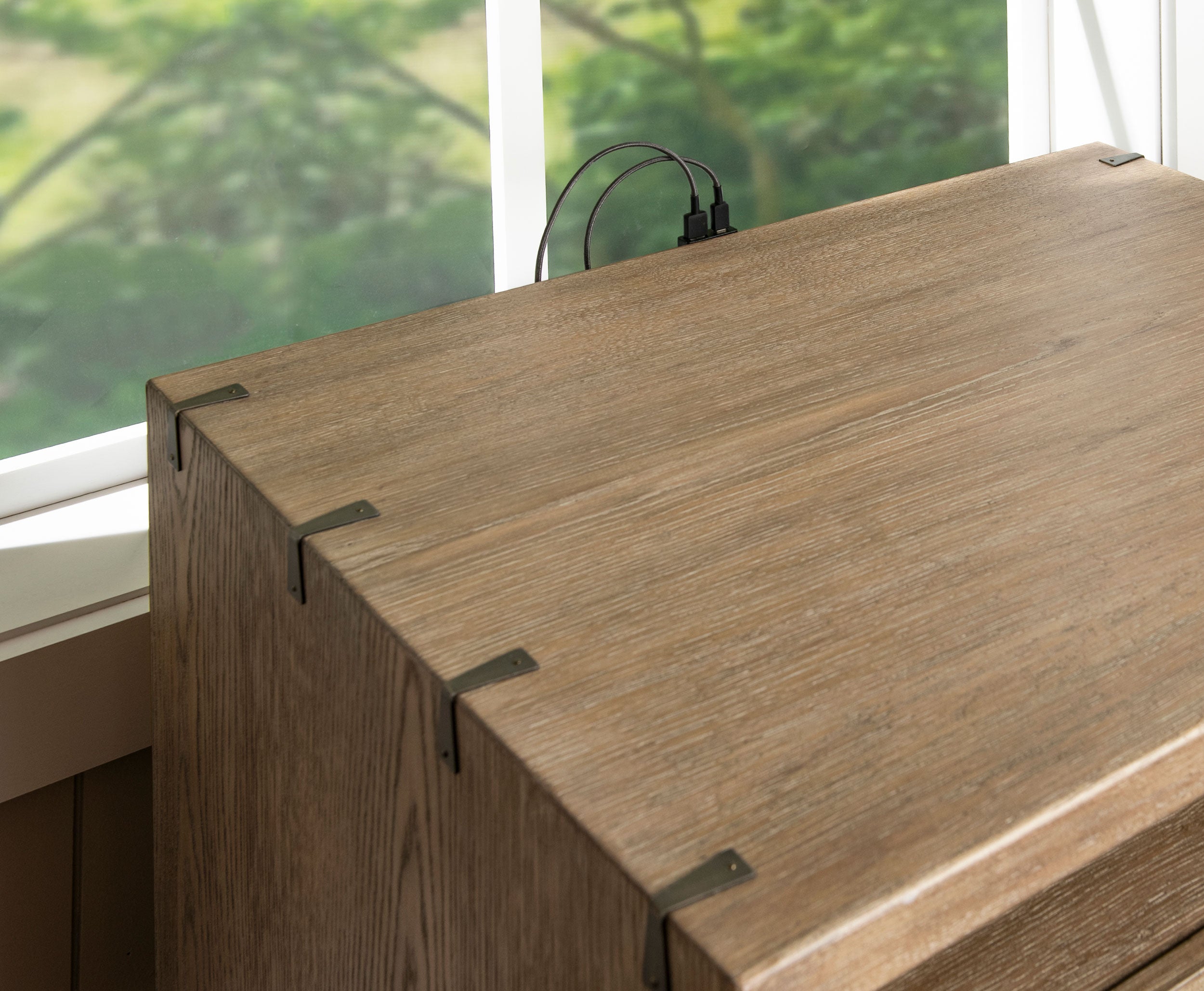 Stillwater 2-drawer Nightstand