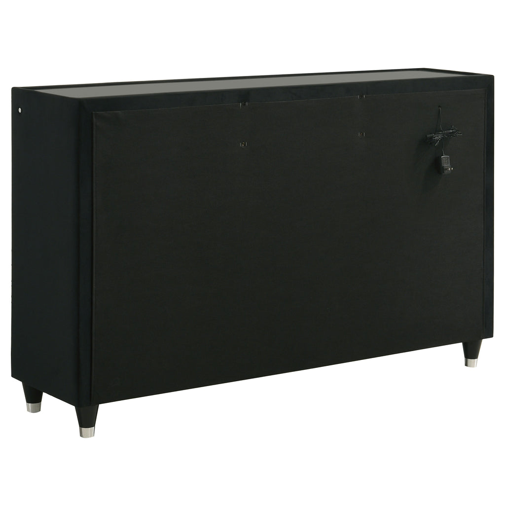 Lorient 5-piece Eastern King Bedroom Set Black
